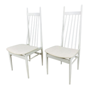 2 chaises scandinaves