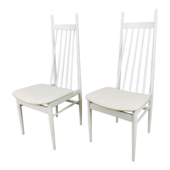 2 chaises scandinaves à barreaux blanches années 60