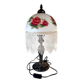 Lampe vintage à franges et globe fleuri style Tiffany