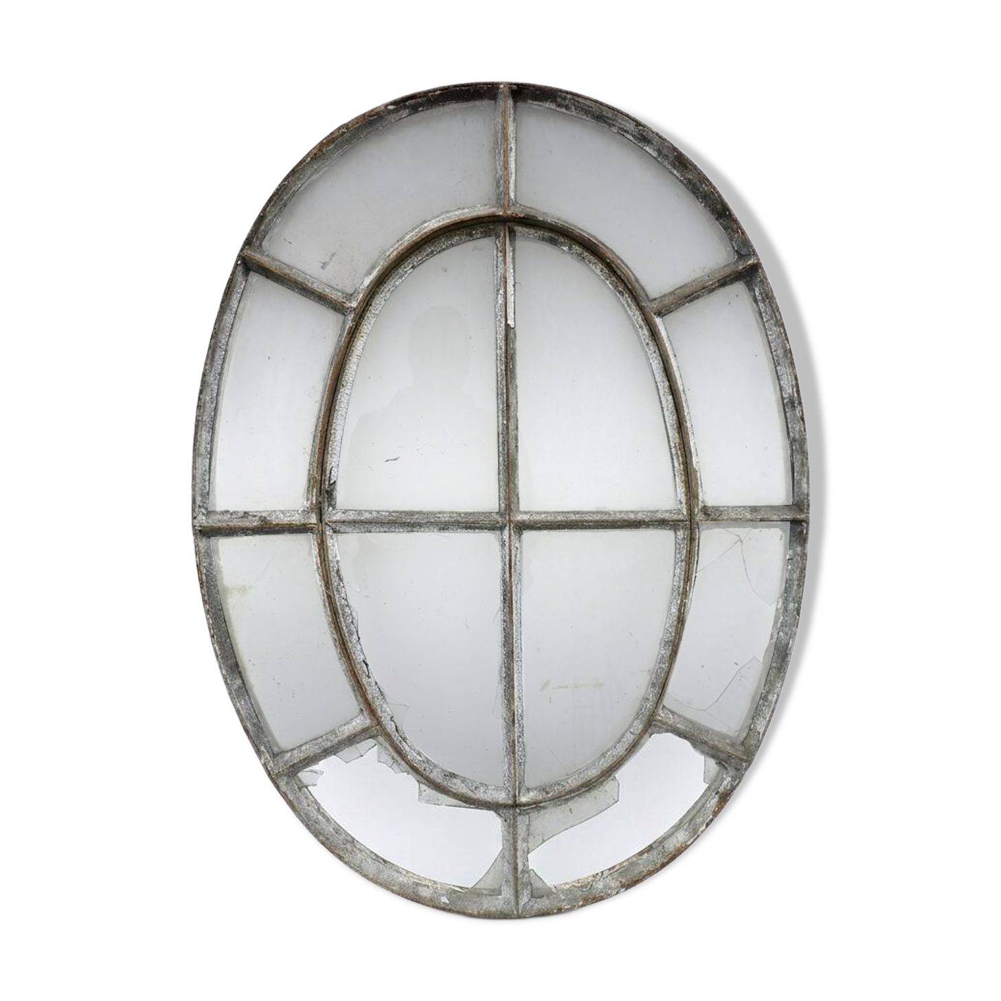 Bull's-eye window from the 19th century in iron (with opening).