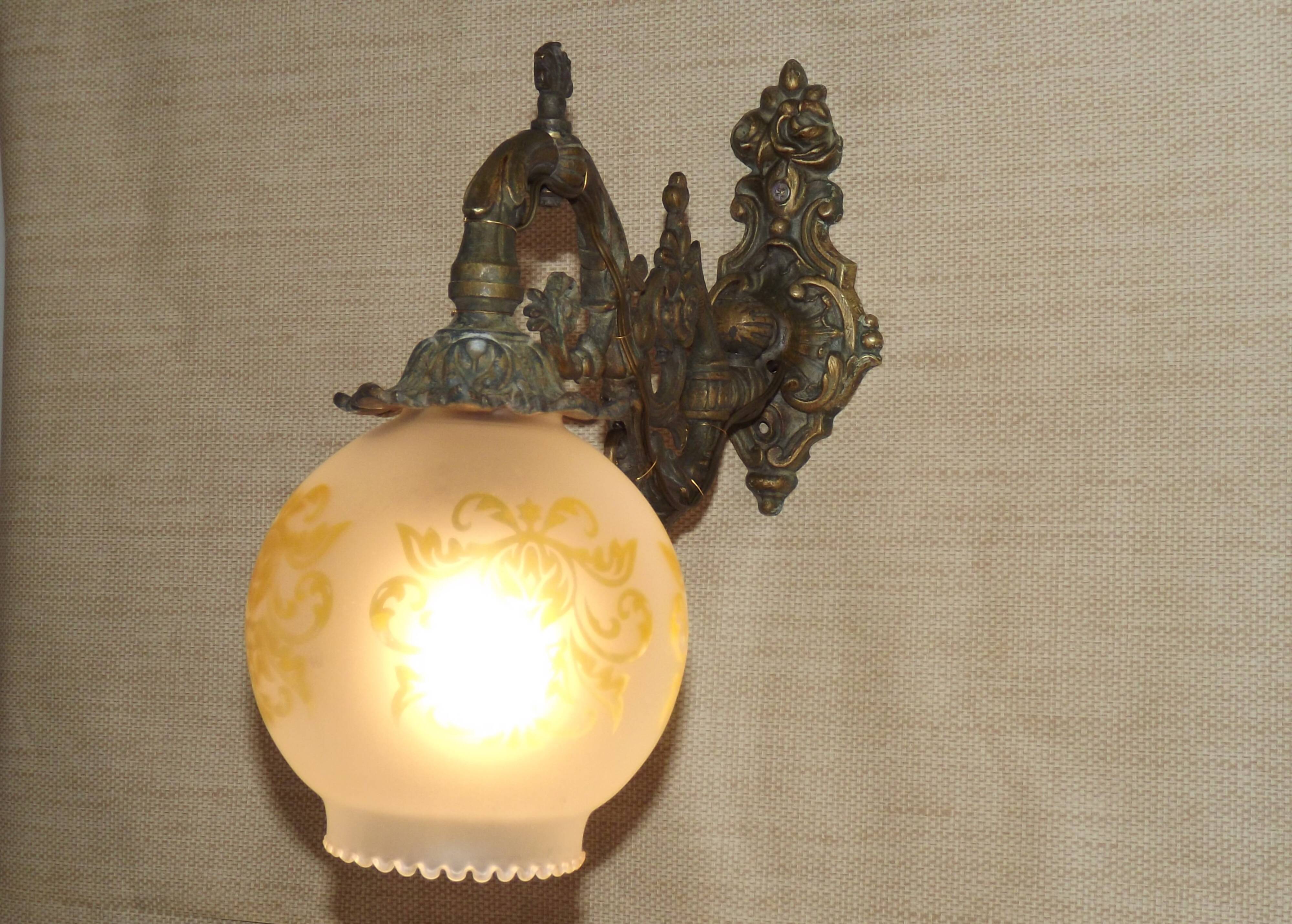 French antique electrified old brass gas mantle with patterned glass shade 4971.