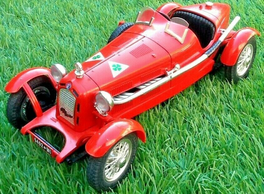 Miniature car Alfa Romeo Monza