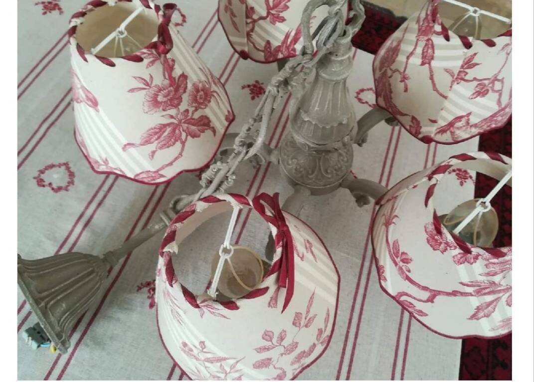 Lustre with 5 branches in bronze and grey, Gustavo style, lampshade in toile de Jouy.