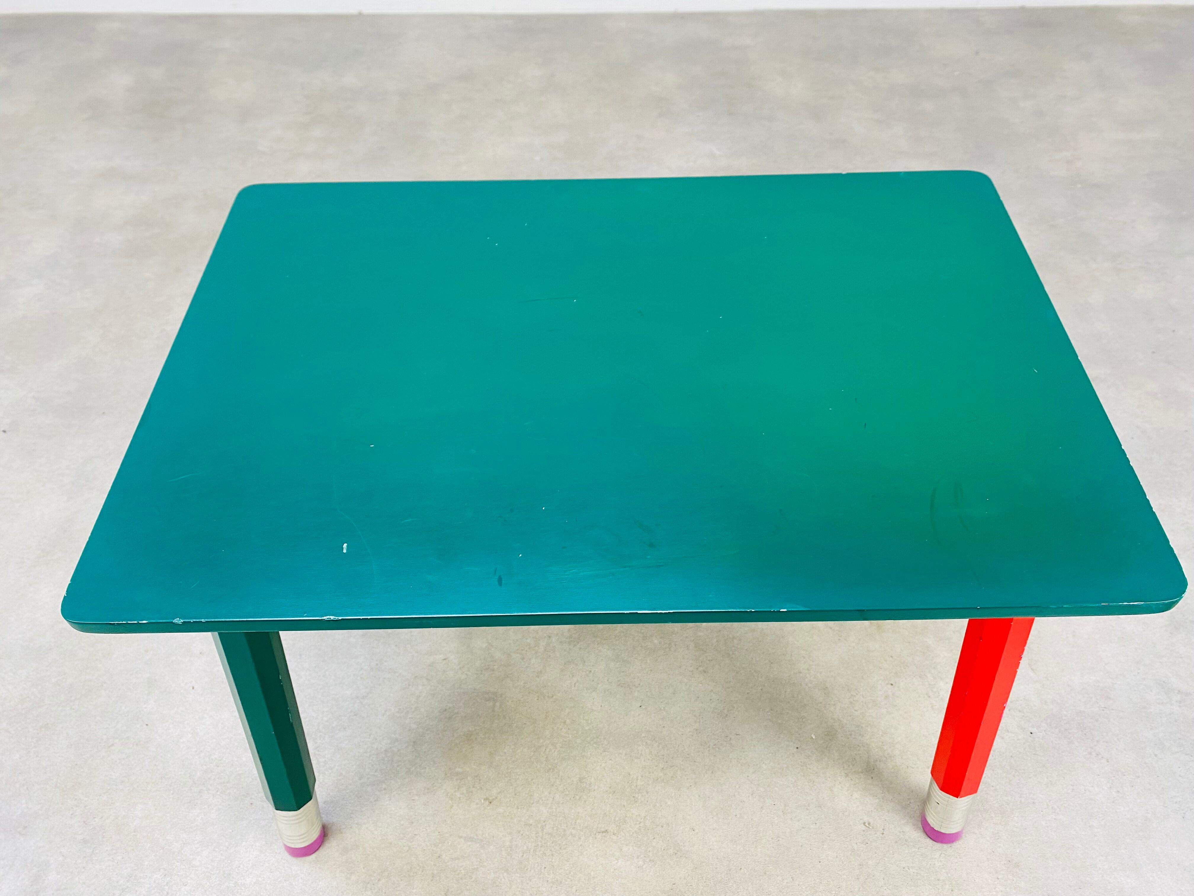 Pierre Sala desk and pencil chair for children