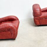 Set of two bordeaux Italian lounge chairs