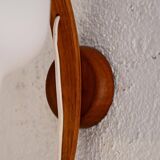 Wall light with opaline