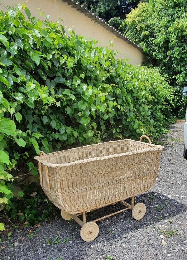 Berceau panier rotin
