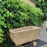 Rattan basket cradle
