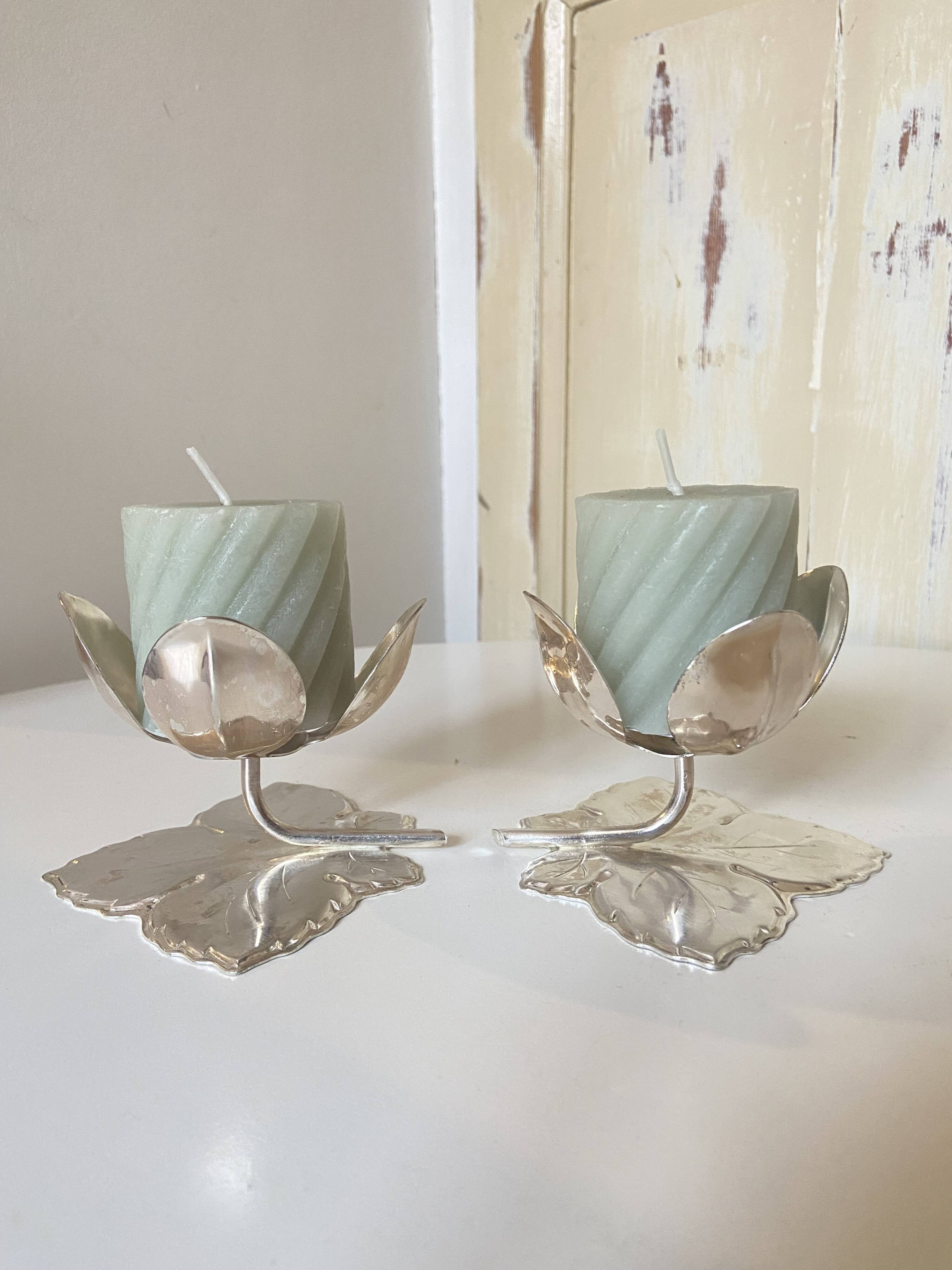 Set of 2 Silver Candle Holders - Tulip Shape on Vine Leaf