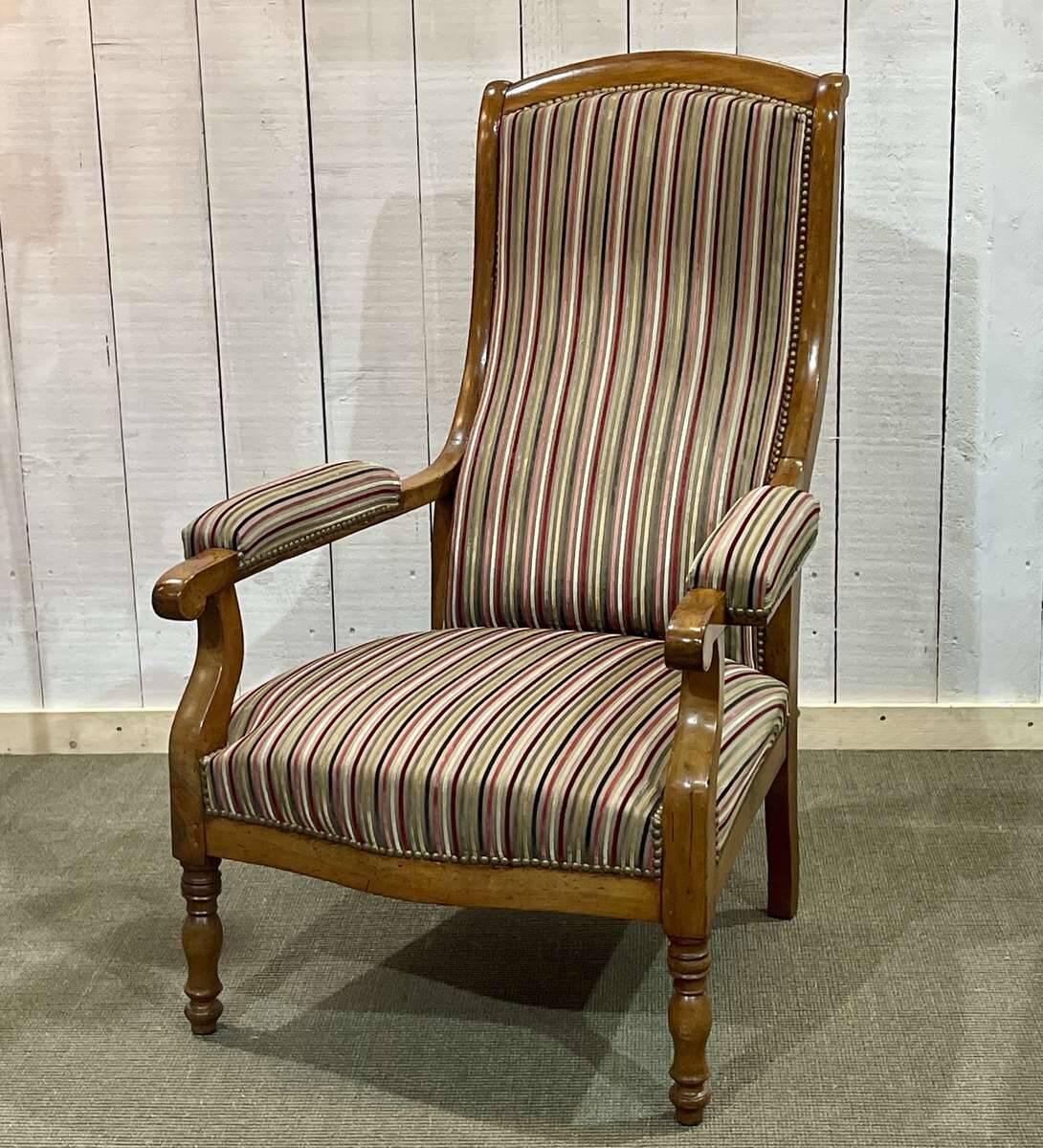Voltaire III armchair, late 19th century, in cherry wood