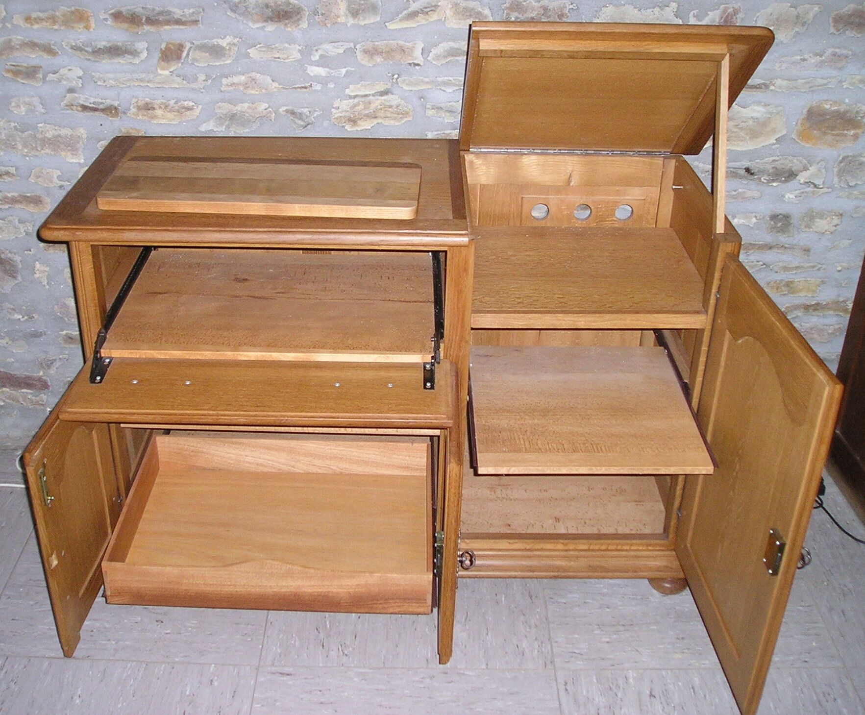 Hifi TV unit in solid blond oak