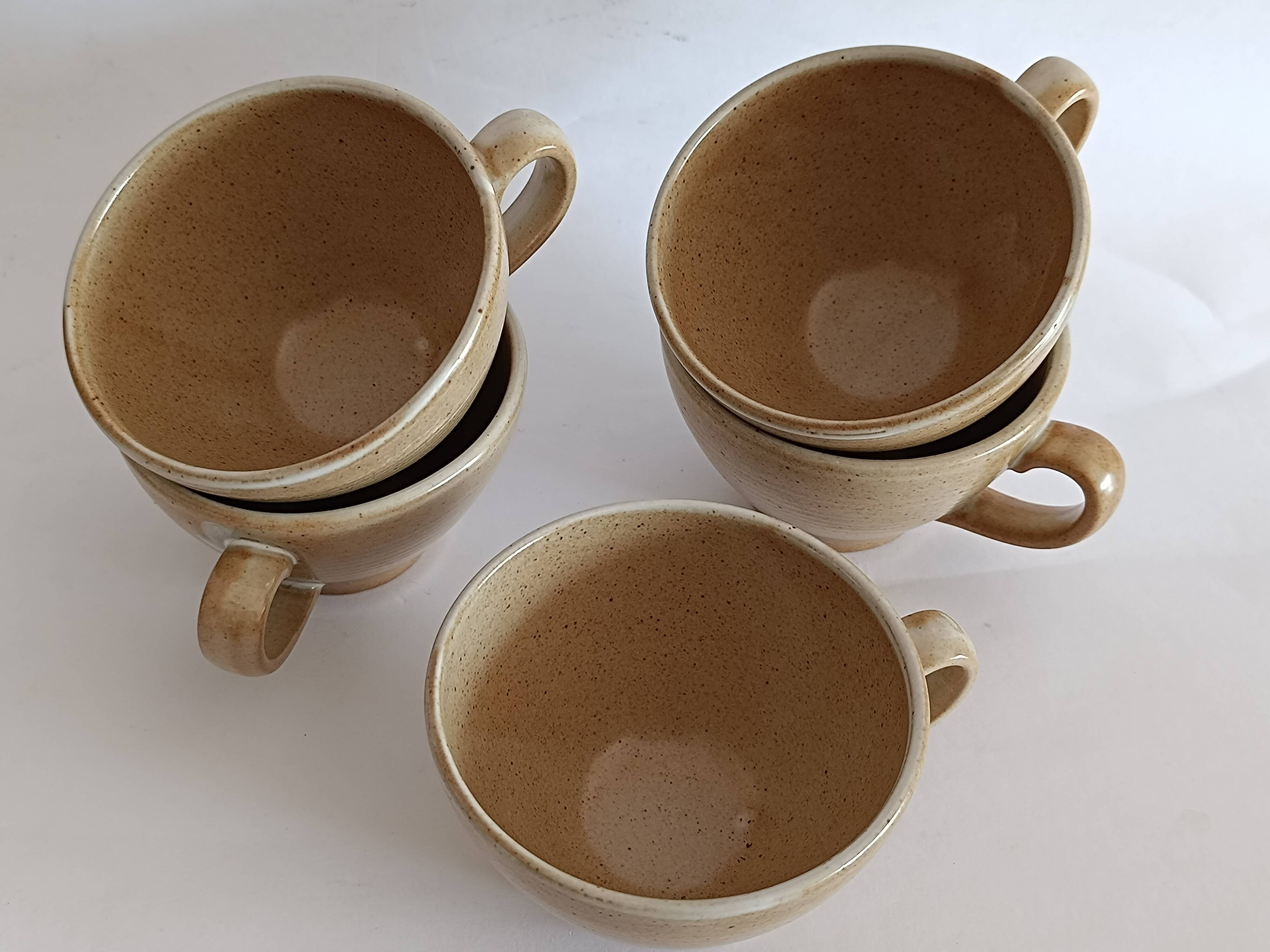 Tasses en grès