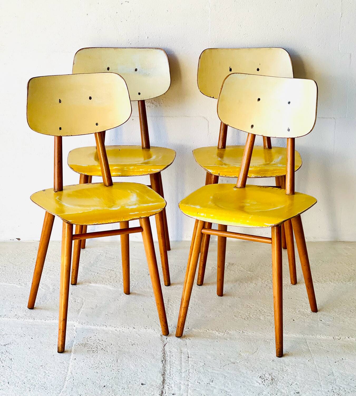 Chaises de bistrot par Ton, années 1950