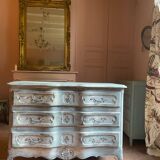 Commode ancienne de style Louis XV forme arbalète