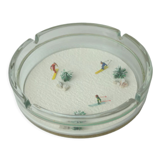 Drouillot glass ashtray "The skiers" 1980 France