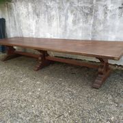 Table de conférence monastère chêne