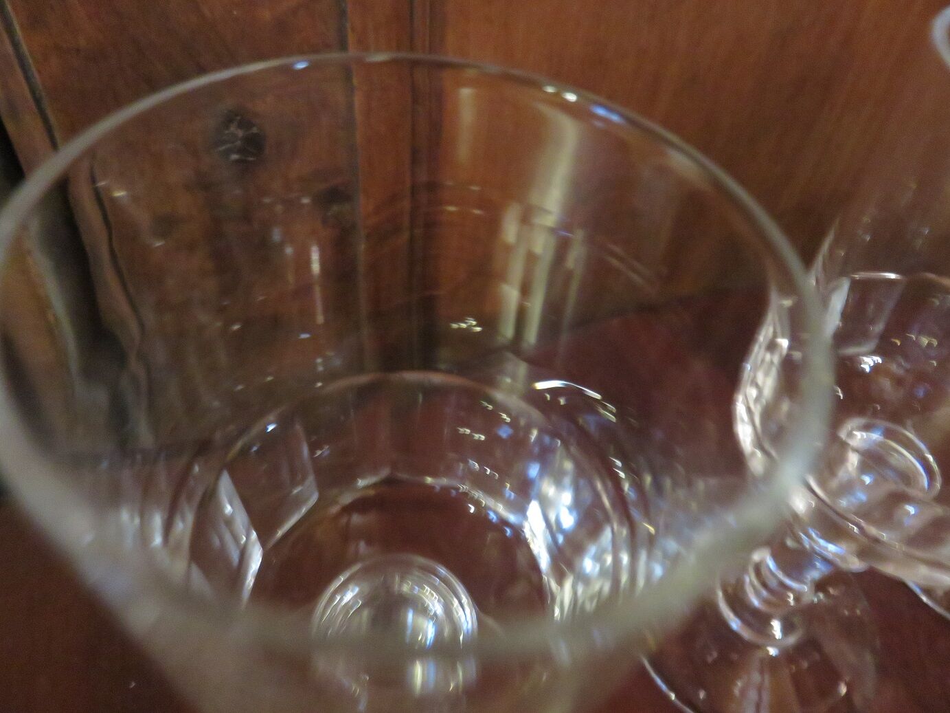 Suite of 11 nineteenth wine glasses
