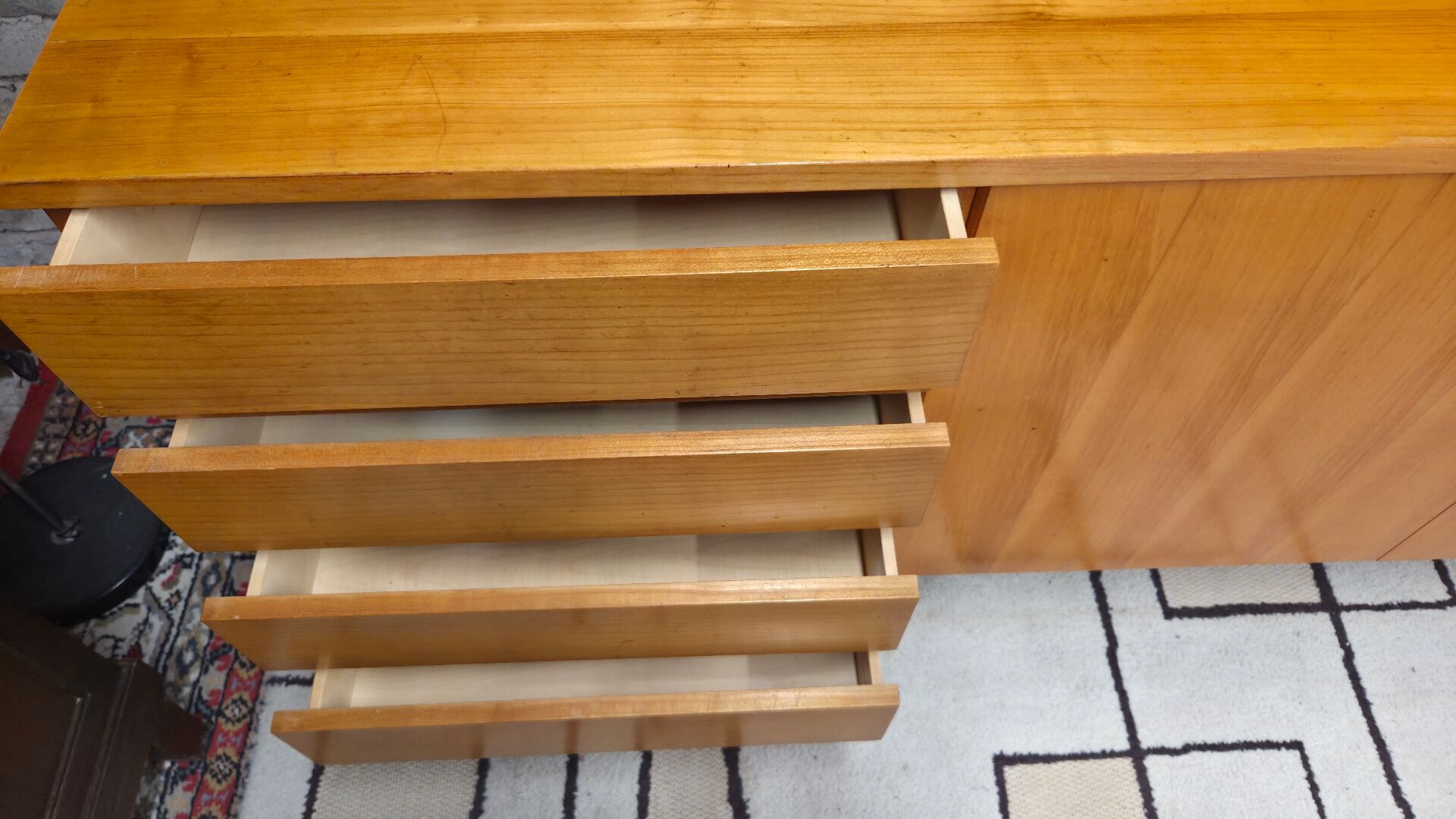 Grande enfilade vintage années 50/60 – 4 tiroirs & rangements