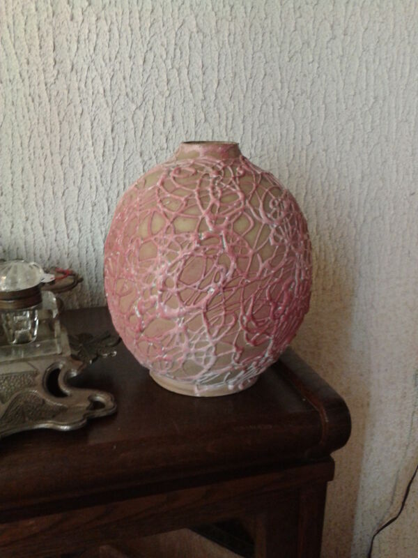 Vase boule ancien en terre cuite
