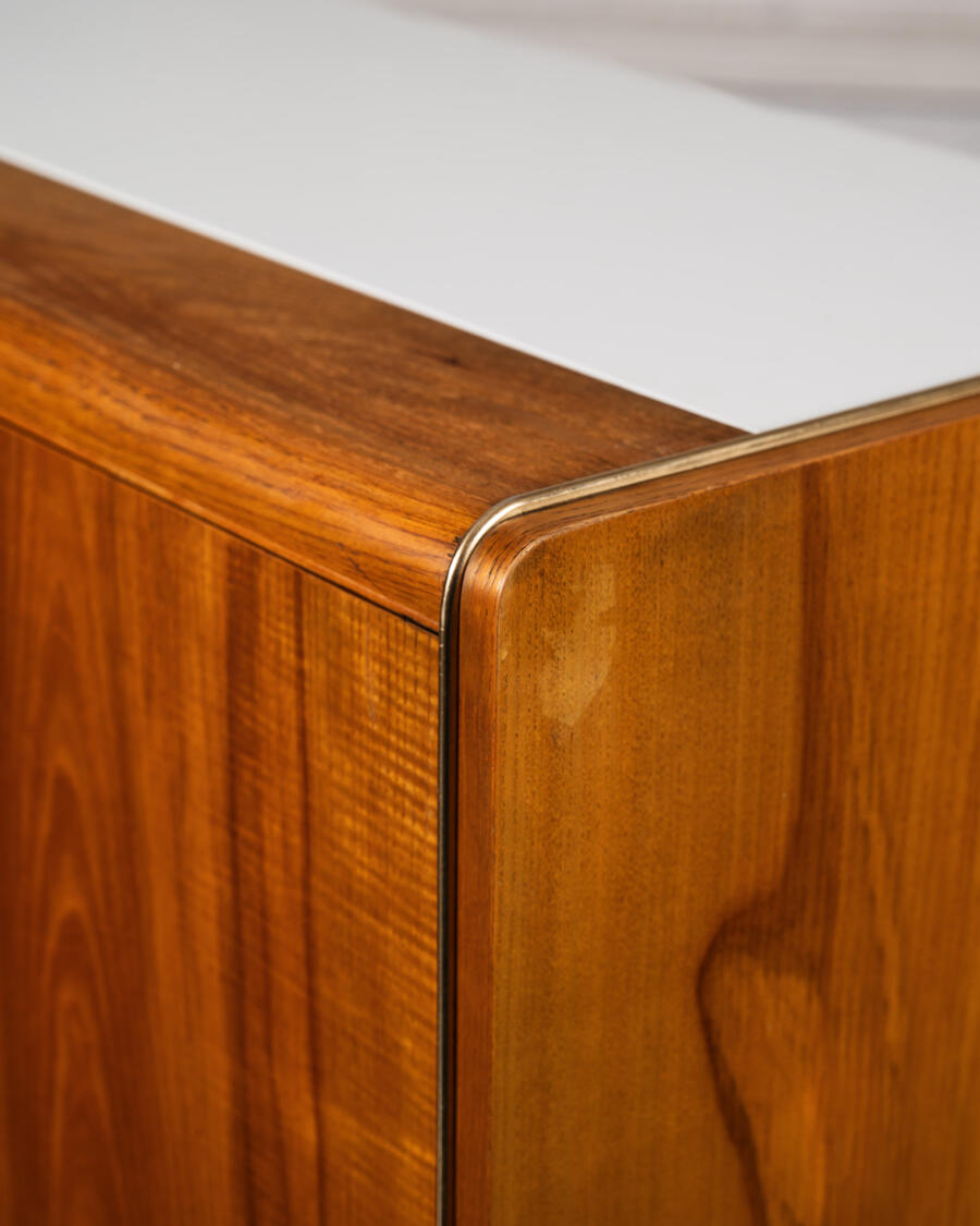 Buffet landsman white glass top