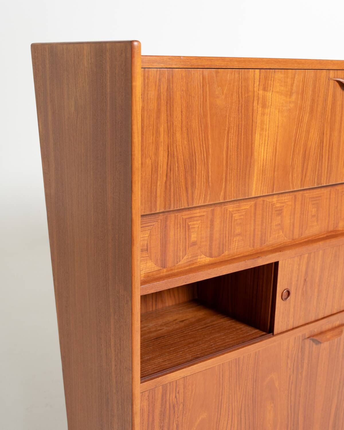 “SK661” teak bar cabinet by Johannes Andersen for J. Skaaning & Søn, 1960s