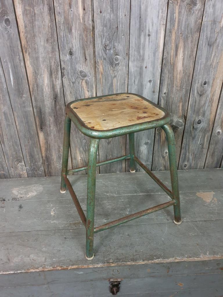 Workshop stool
