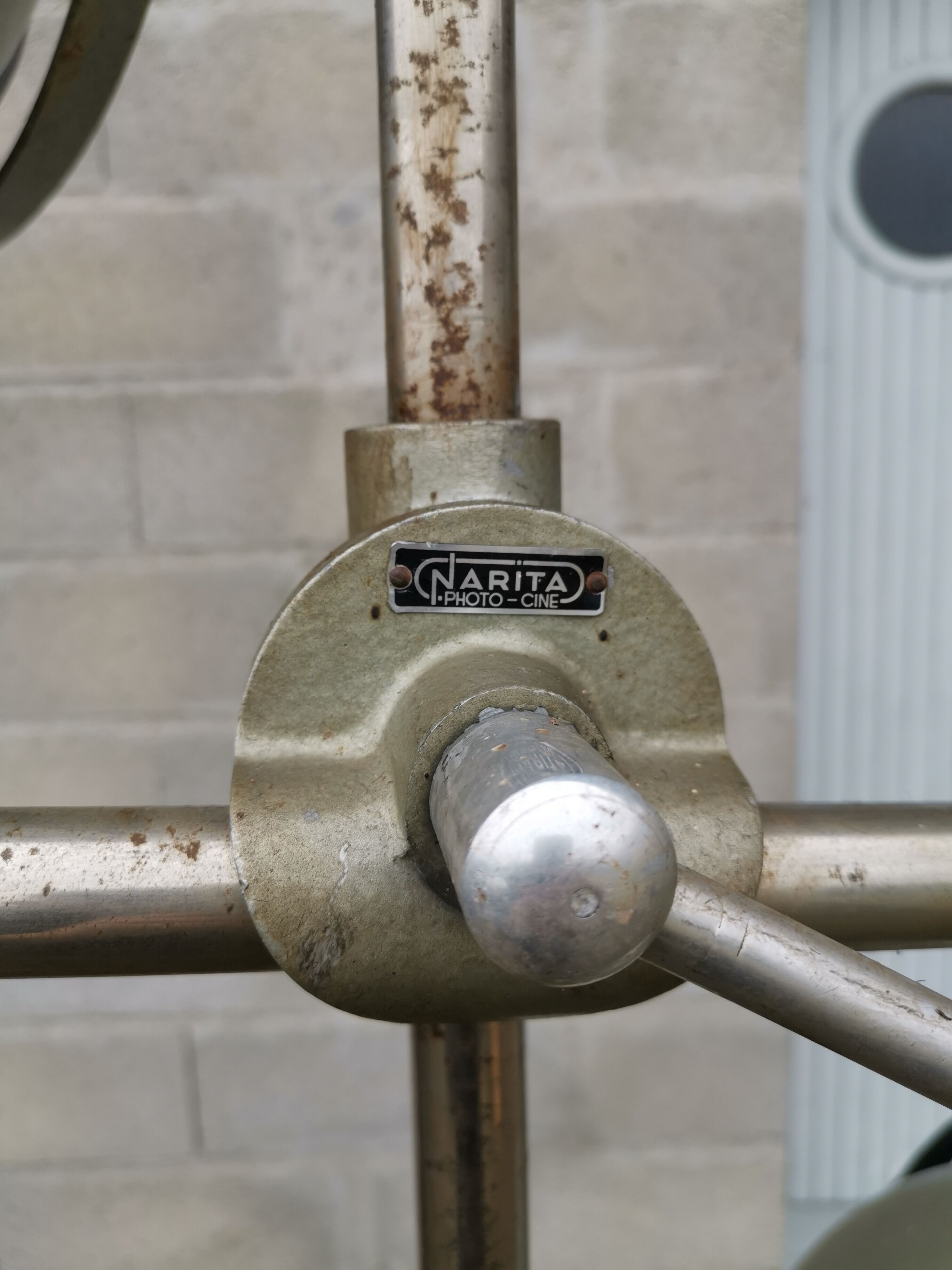 Set of 3 projectors on a matte brand Narita ciné photo from the factories of Vincennes