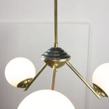 Lustre Art Déco en laiton et opaline italien