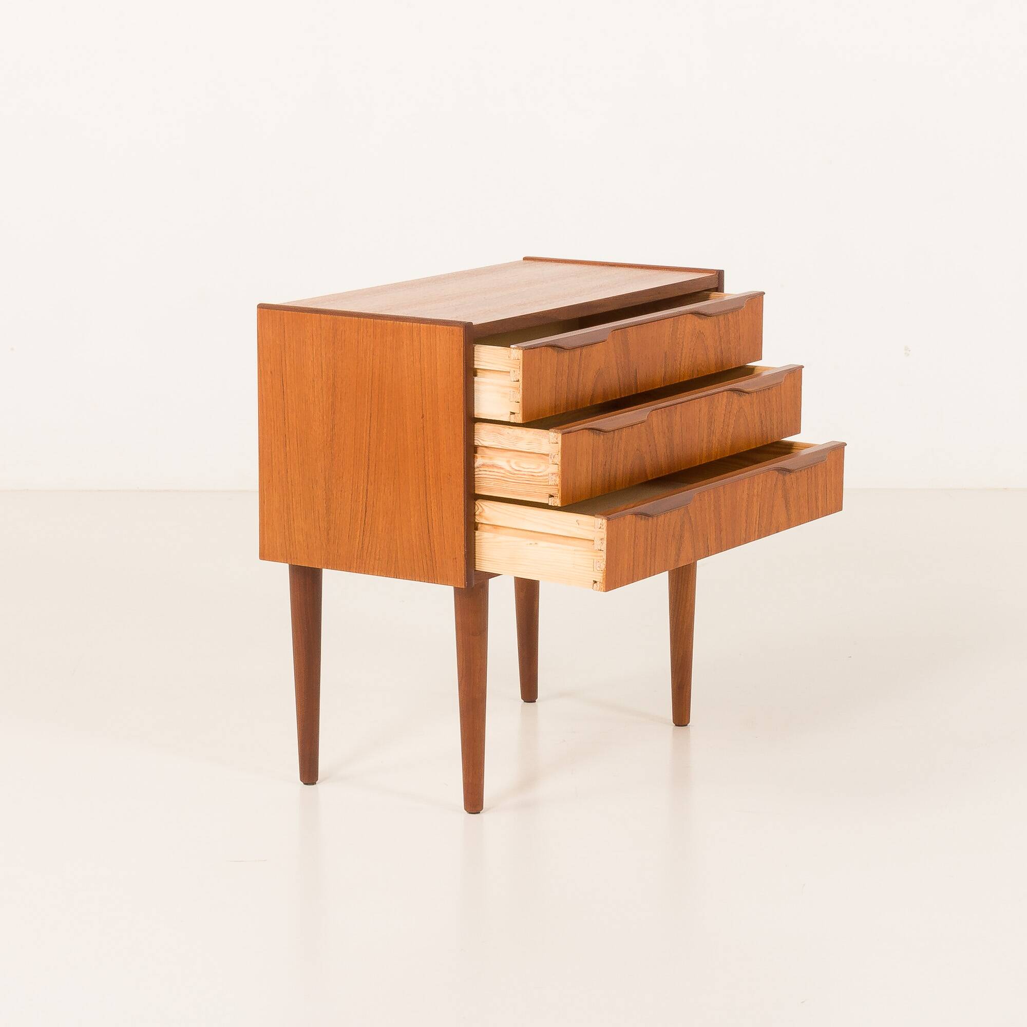 Small Danish teak chest of drawers, 1960s