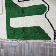 Traditional pure wool handwoven rug size 150/250 cm