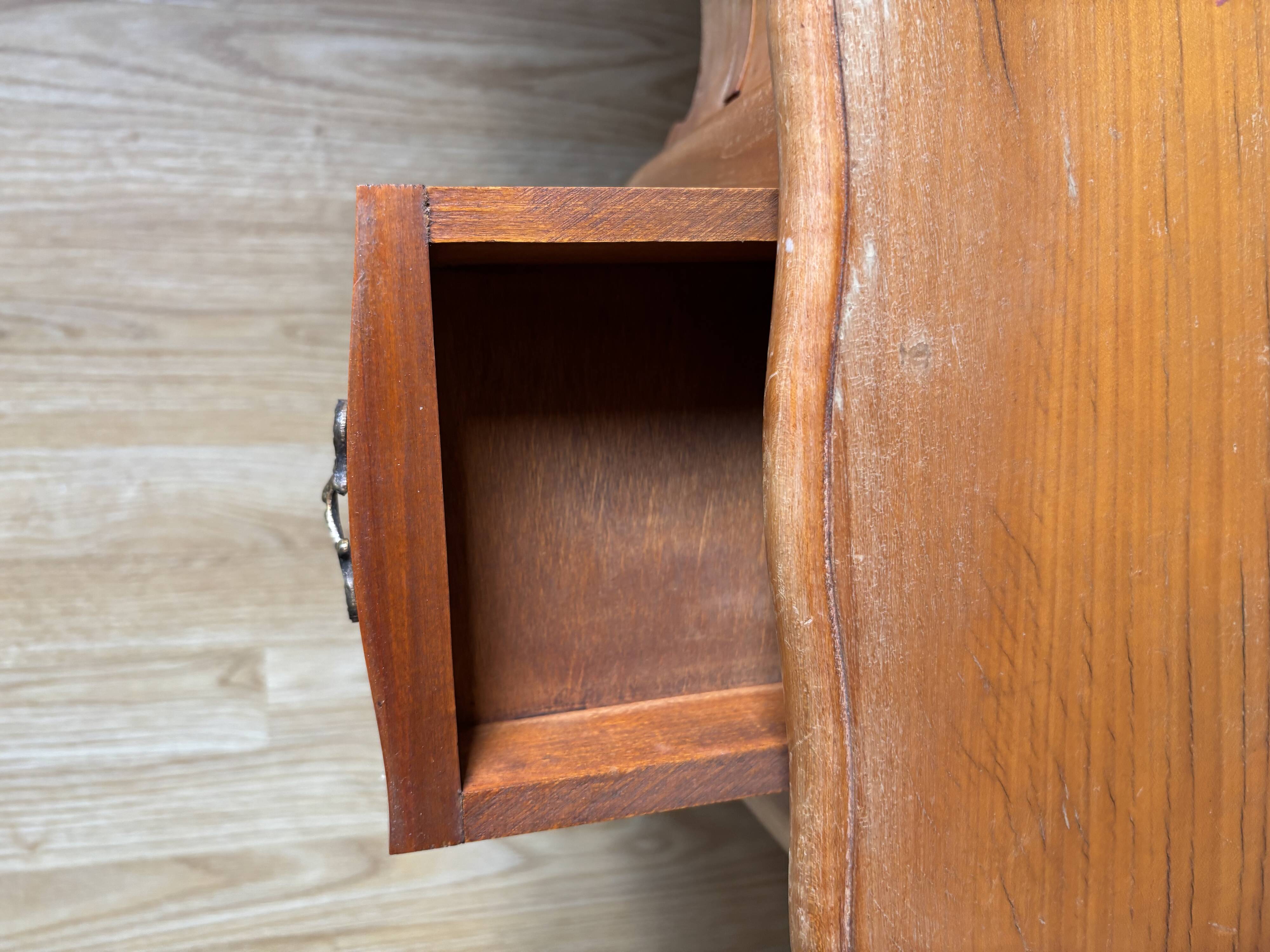 Coiffeuse basse en bois des années 60-70