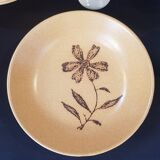 Set of 10 hollow stoneware plates