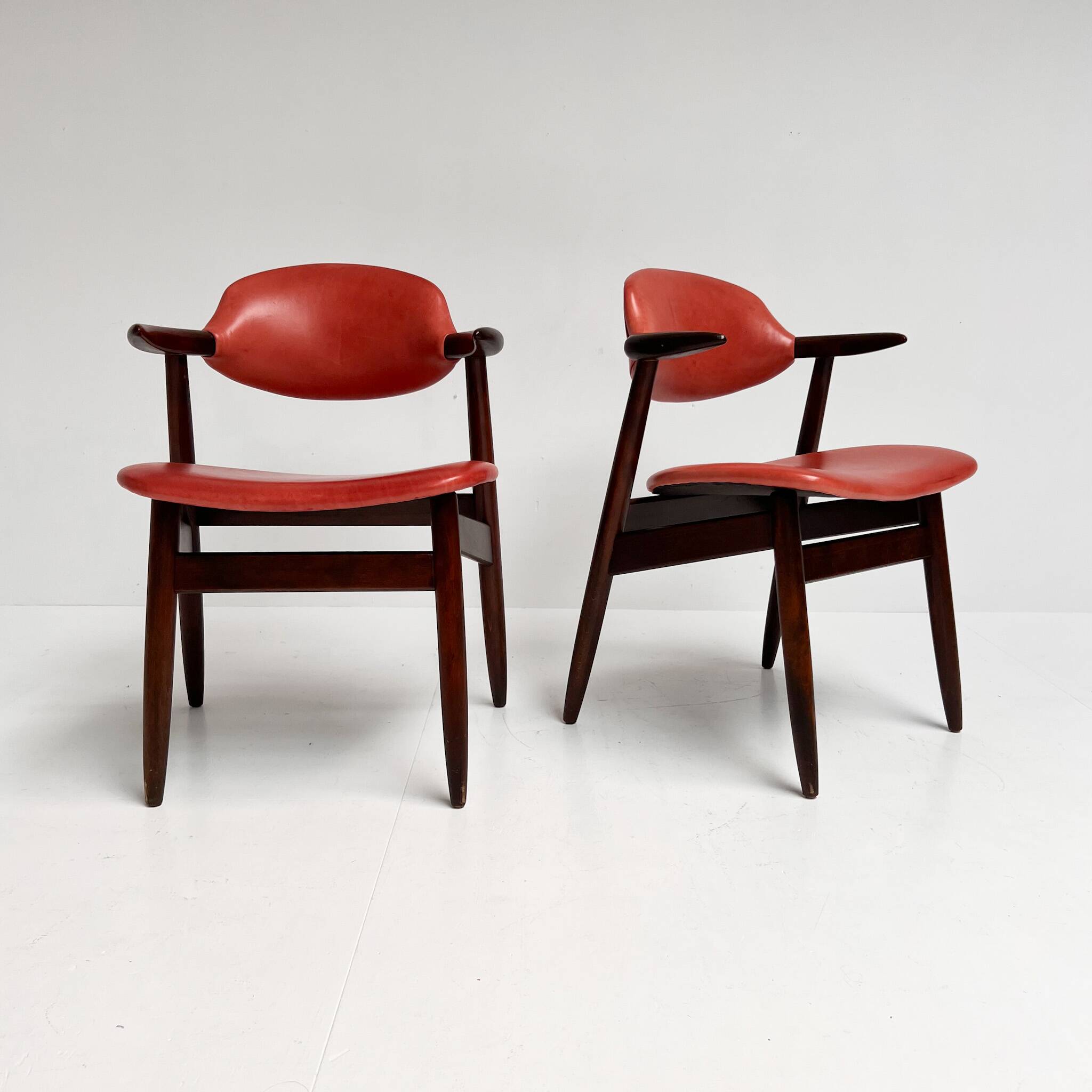 Red colored leather cowhorn chair, 1970s