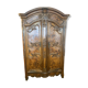 Bressane wardrobe with arched cornice, walnut and fresne magnifying glass.