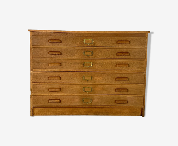 Commode de plan avec poignées en bois