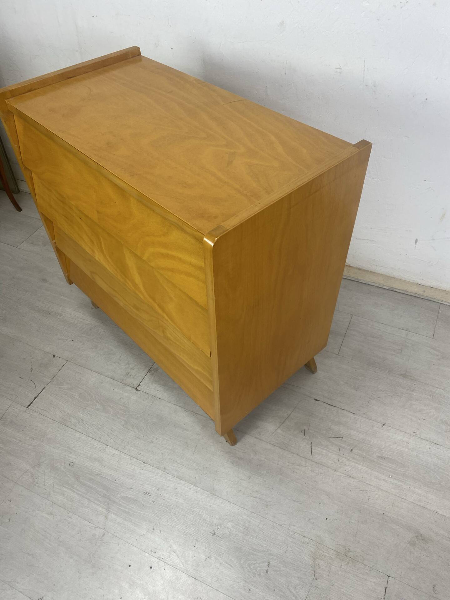 Vintage chest of drawers
