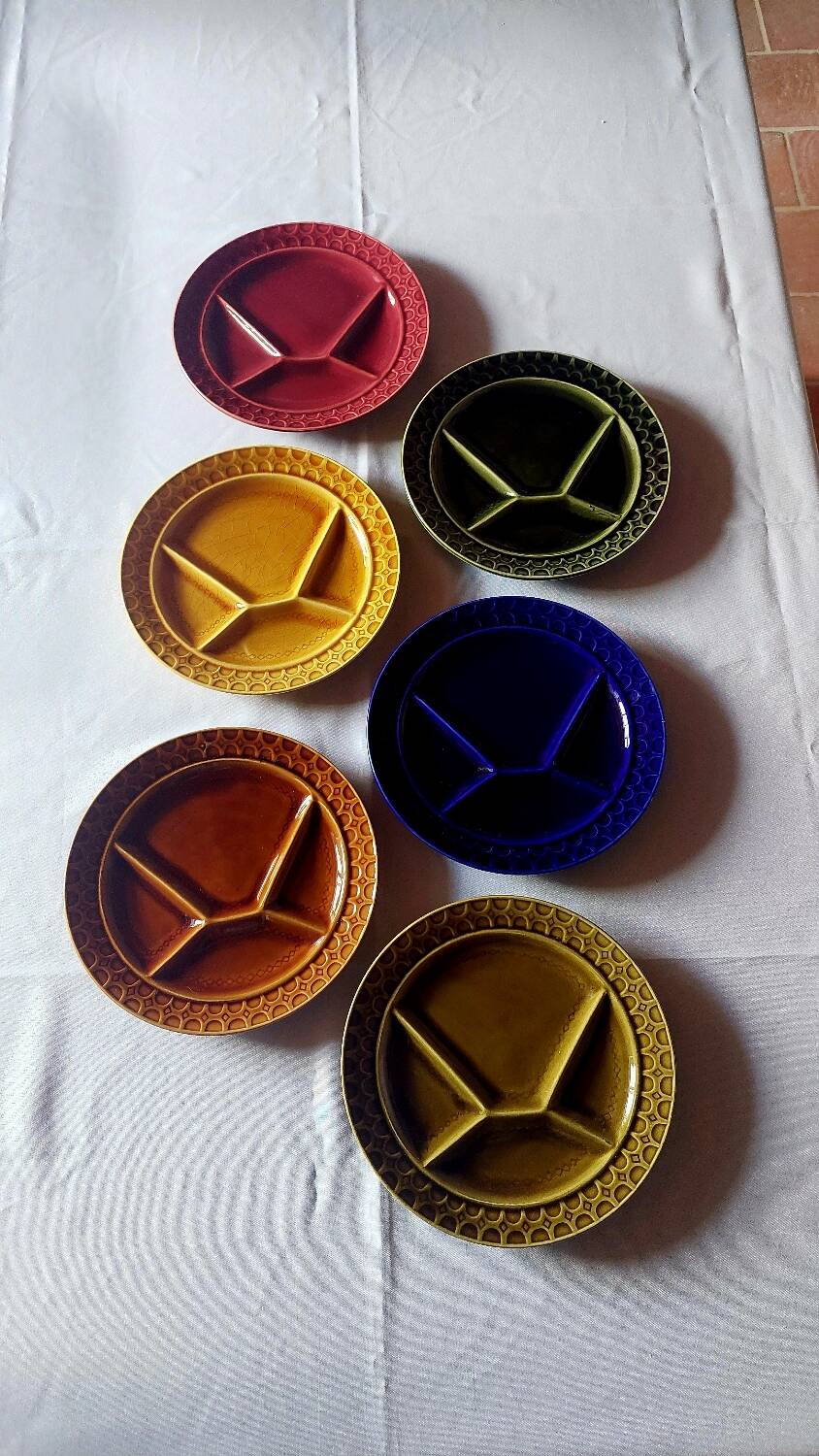 Set of 6 Sarreguemines plates for Burgundy fondue