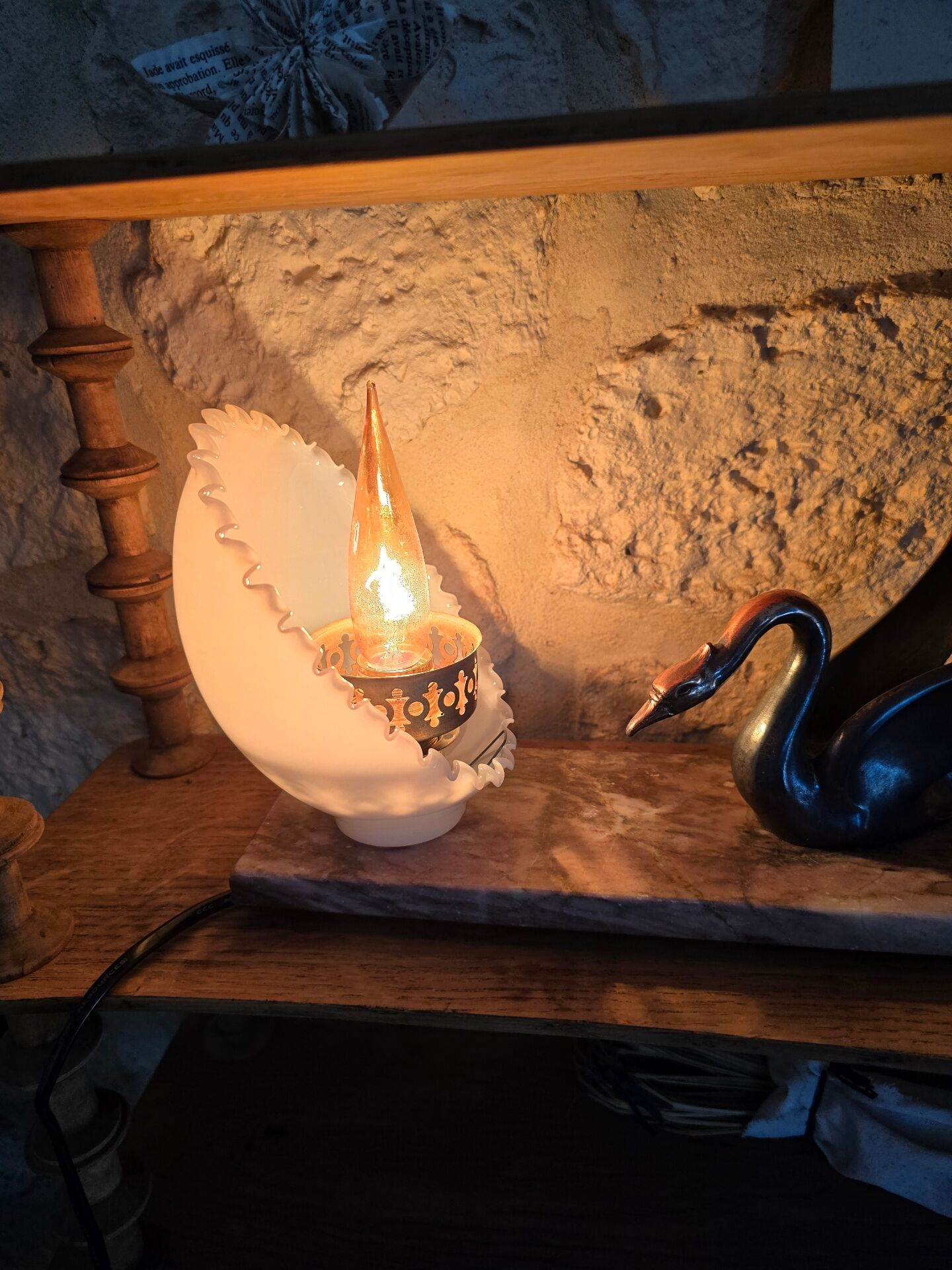 Marble lamp, swan and opaline Art Deco
