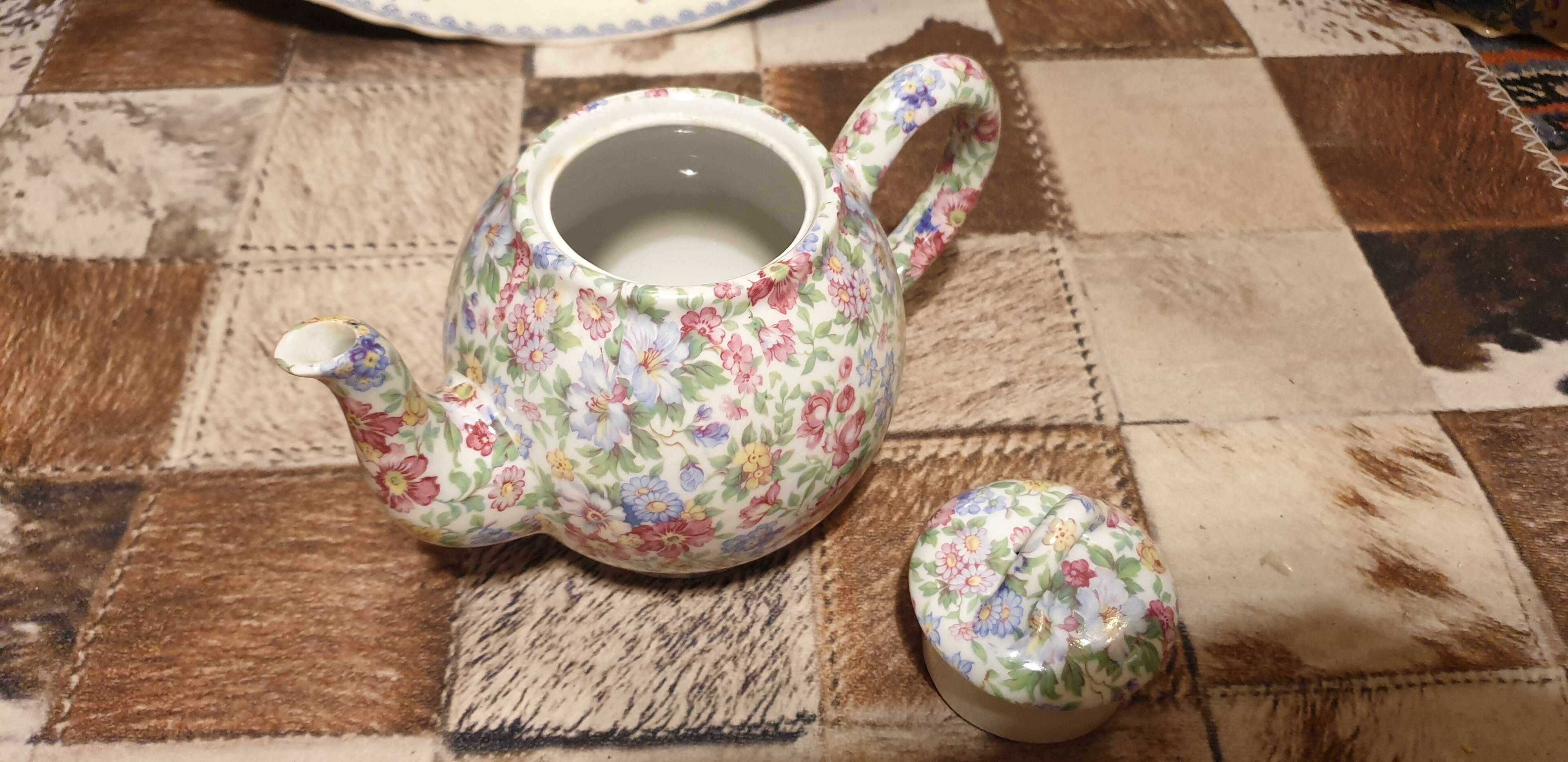 Geneviève Lethu enameled ceramic coffee maker