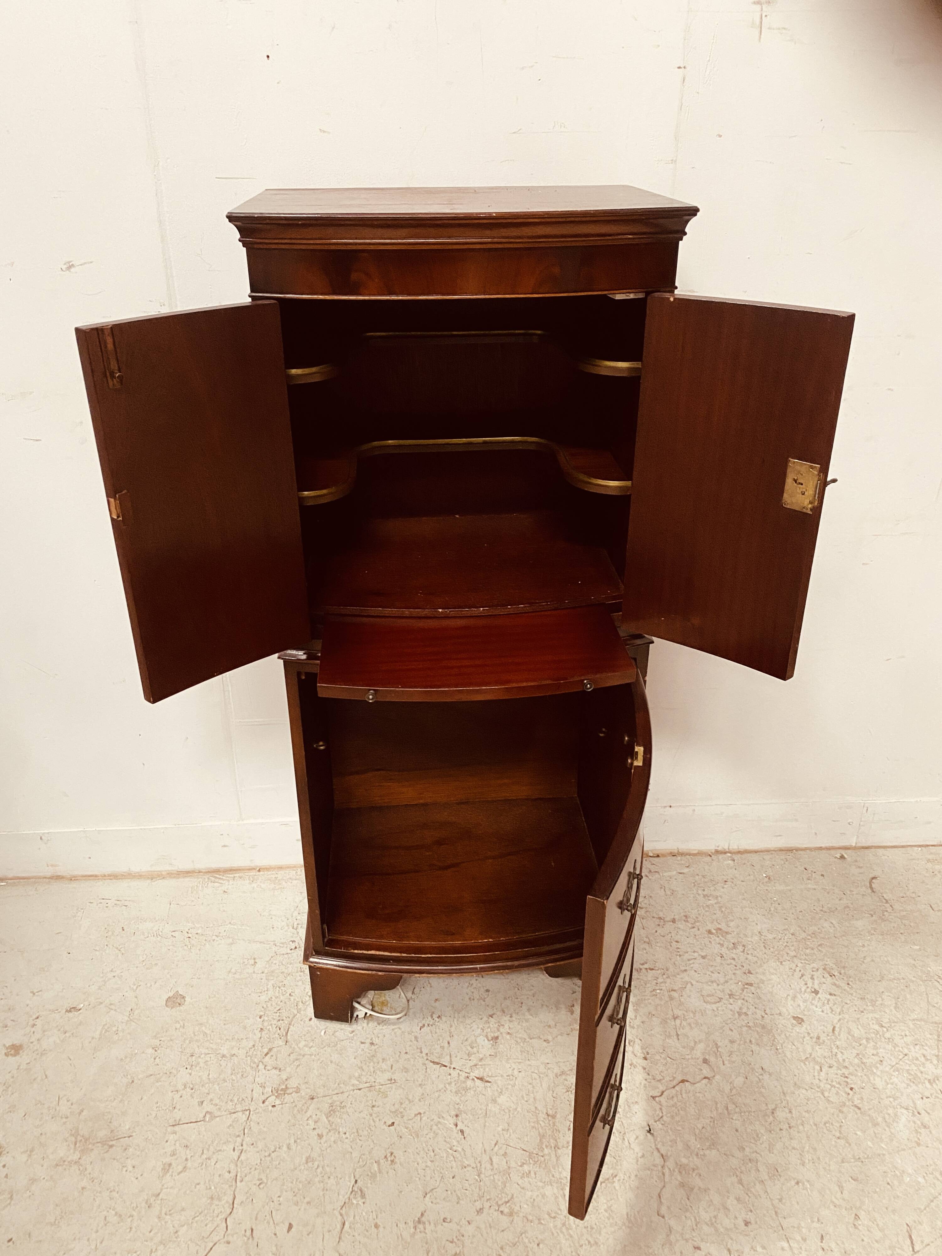 English style mahogany furniture from the 20th century.