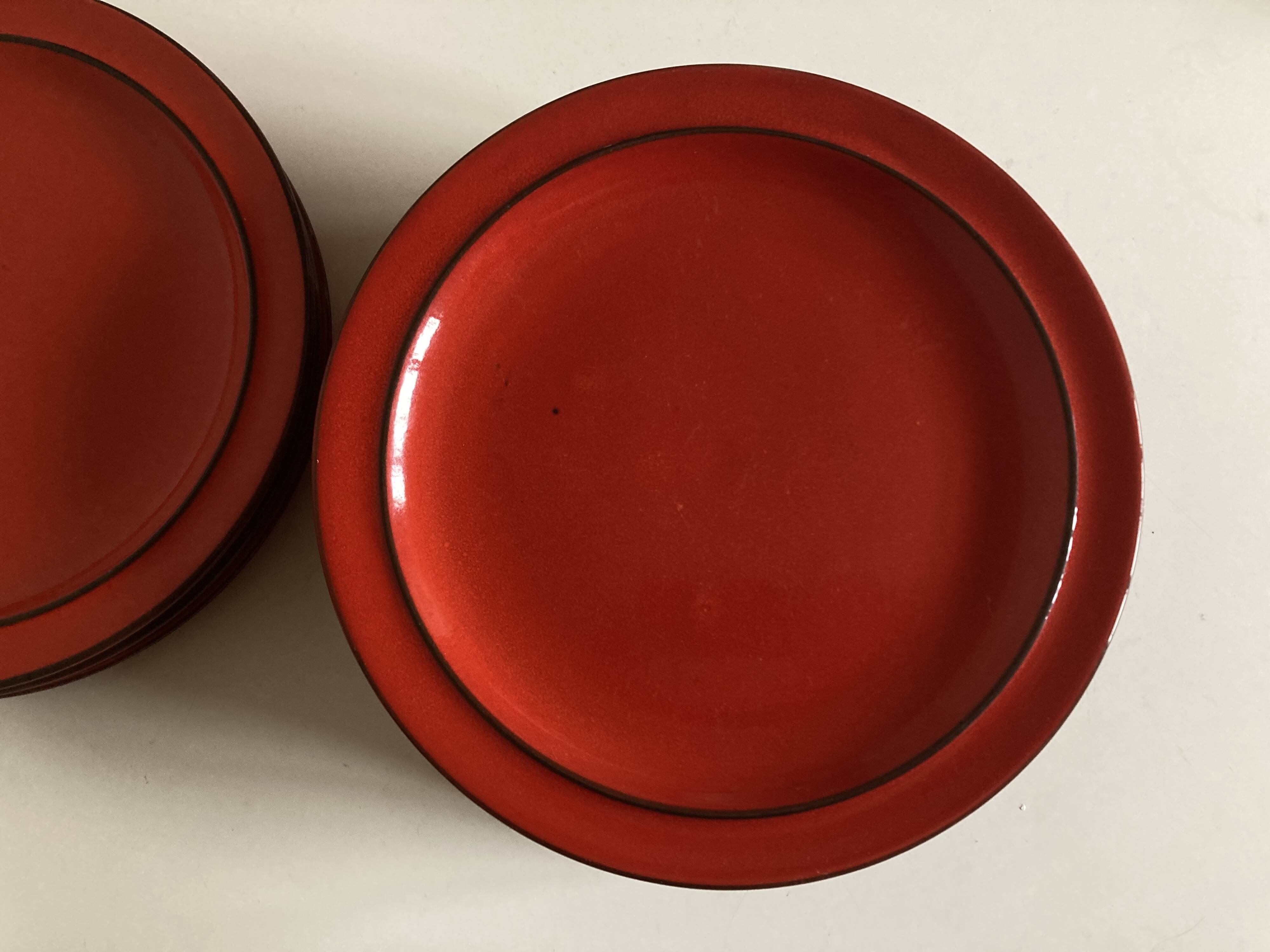 Set of 10 plates Hertha Bengtson Rosenthal 1970 in red stoneware.
