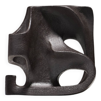 Gimmik 2 sandstone wall sculpture