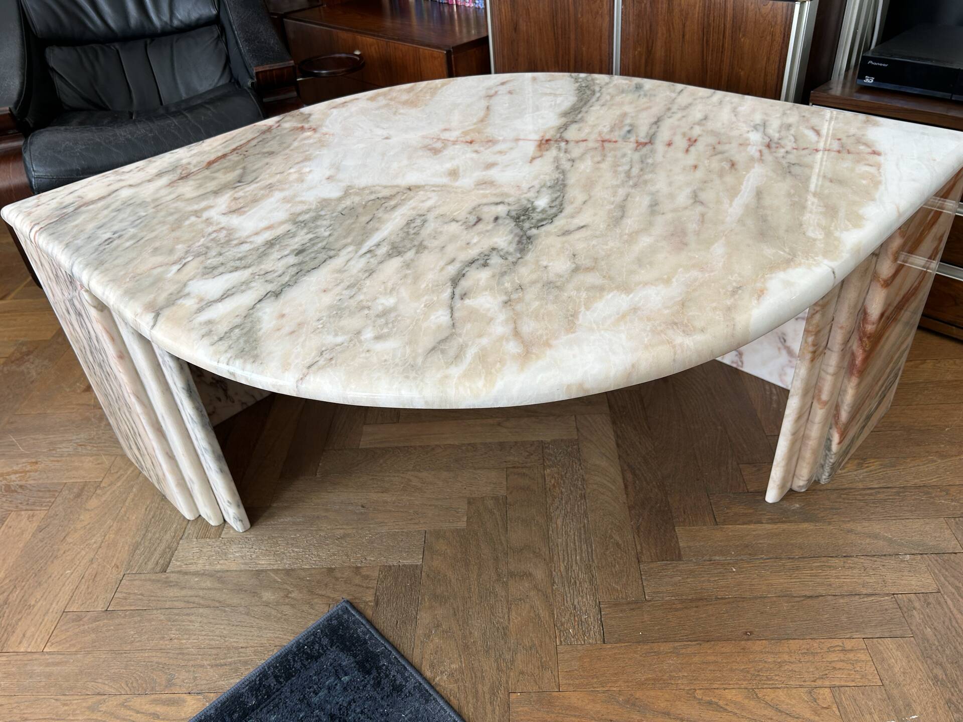 Water droplet marble coffee table design from the 70s.