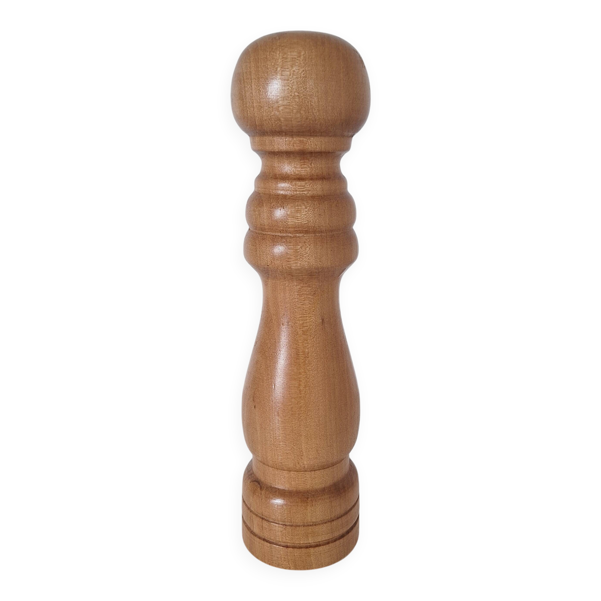 Wooden salt shaker