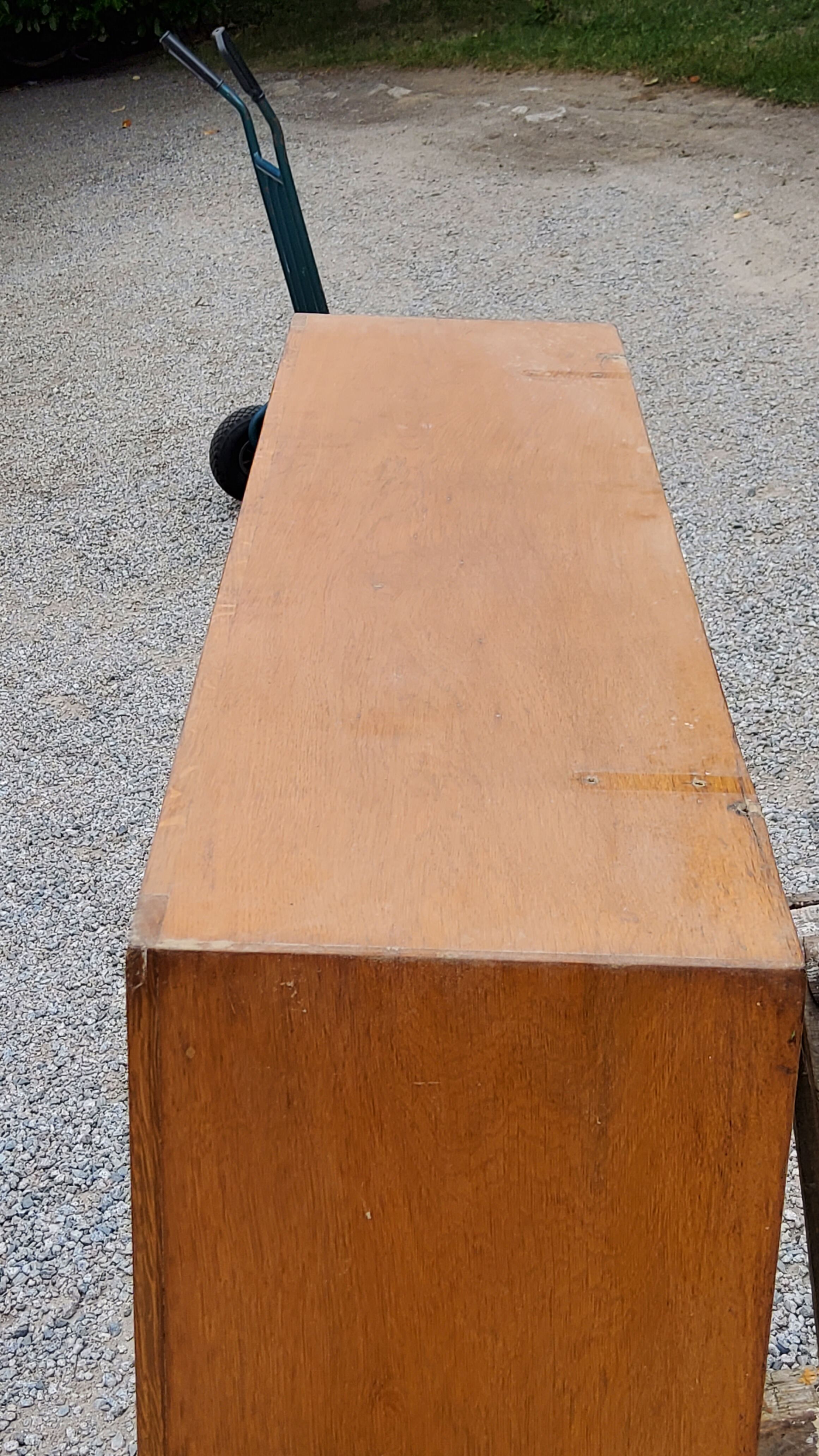 Wall display case from the 50s in solid blond oak