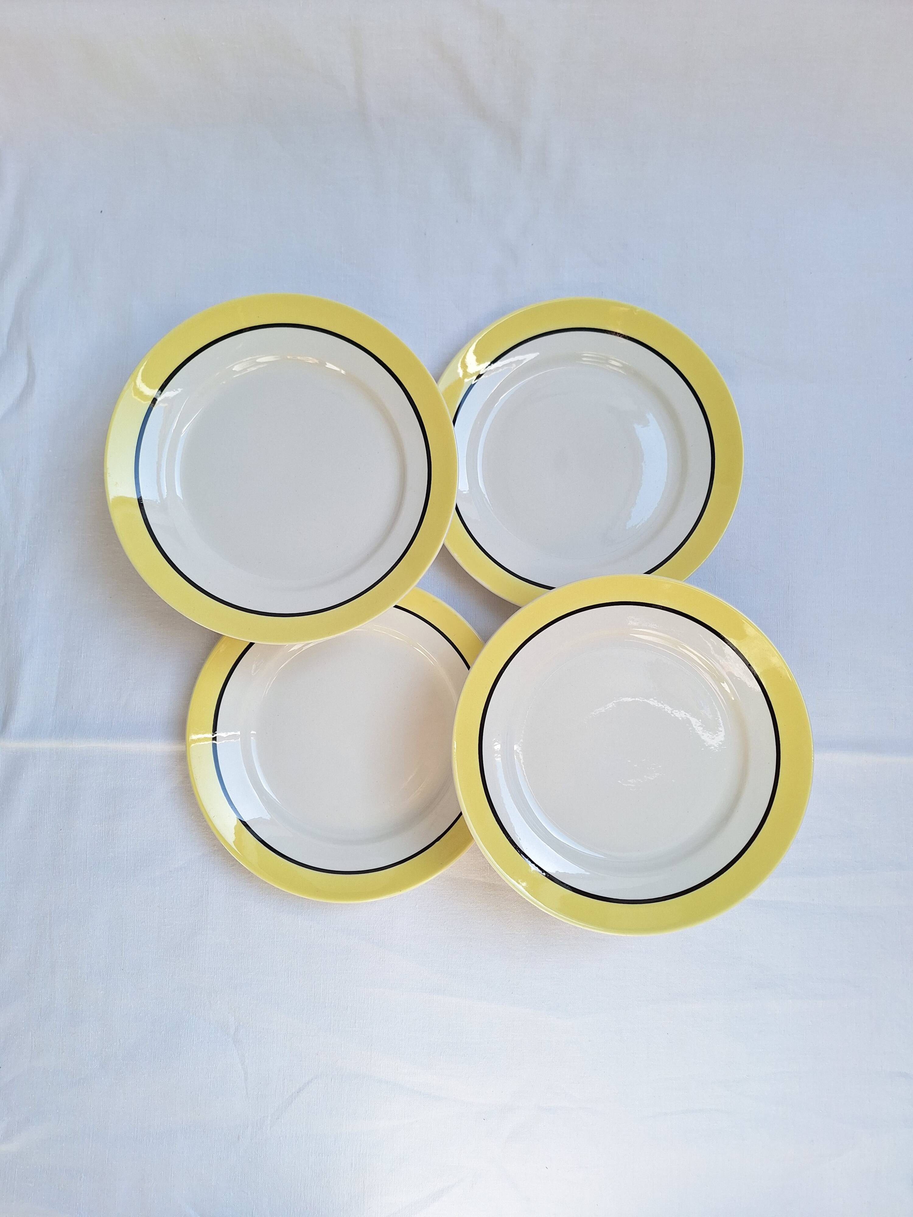Yellow flat plates Badonviller