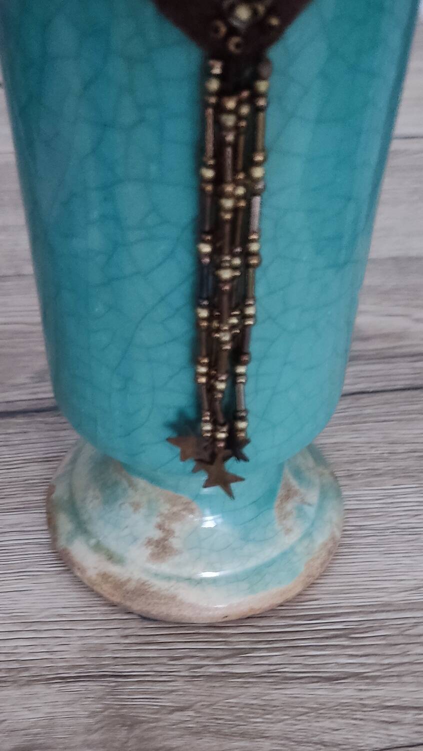 Green cracked ceramic vase