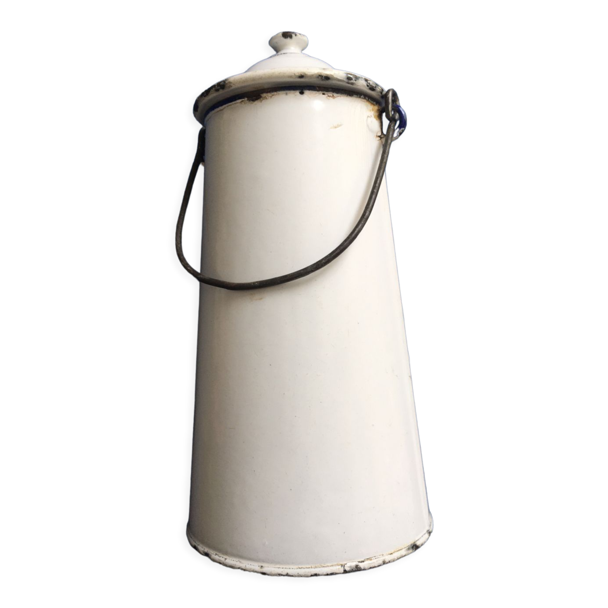 Enamelled sheet milk jug