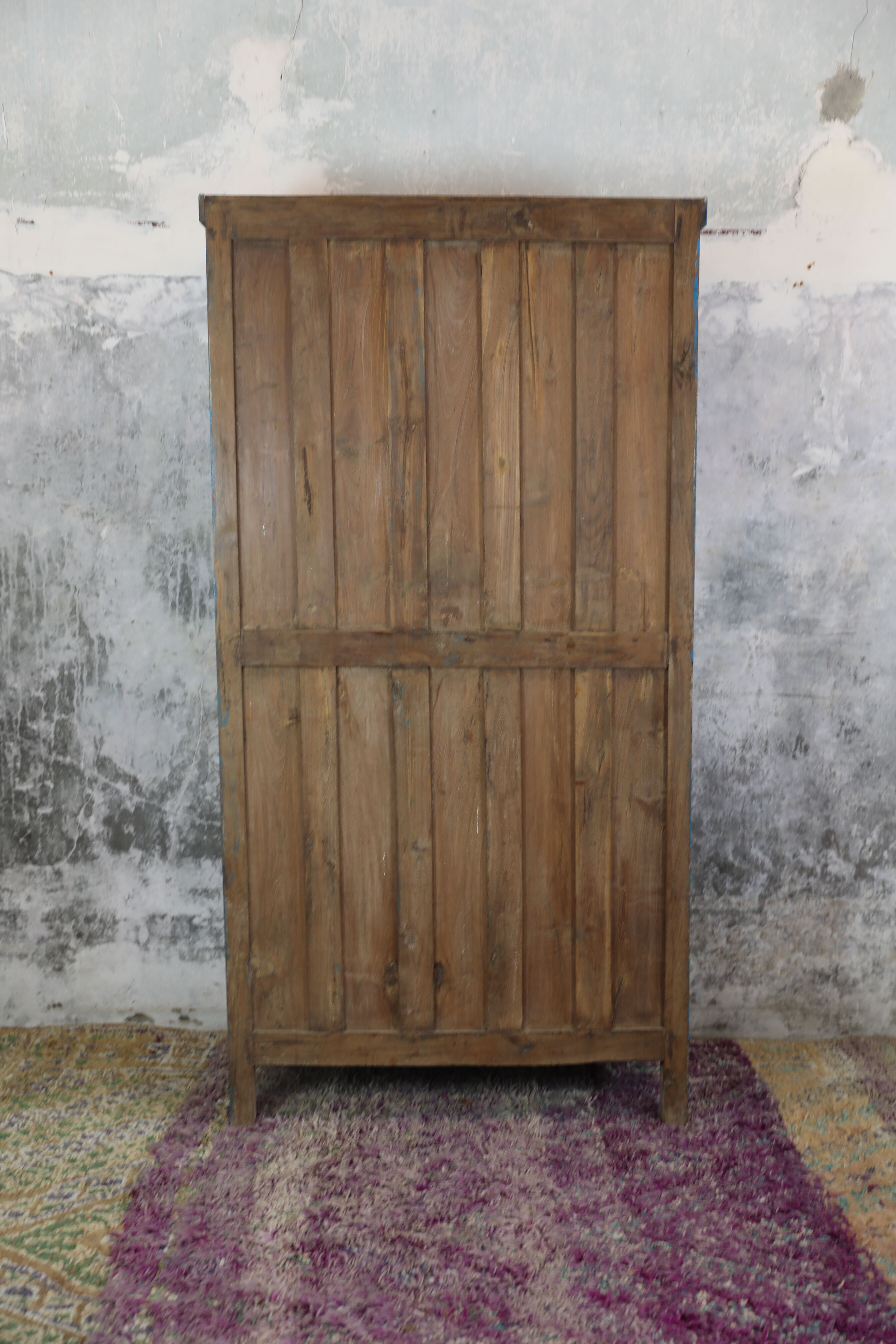 Indian cabinet 2 doors and 3 interior shelves in raw wood