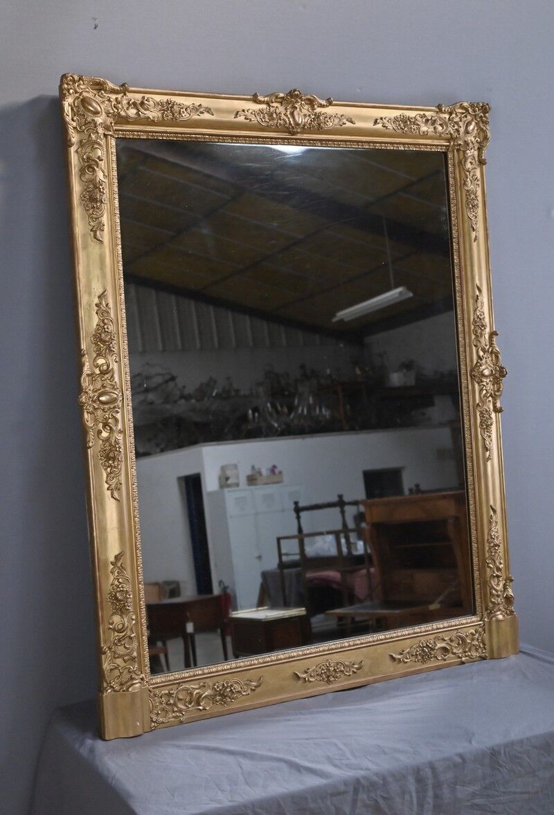 Important gilded wooden mirror, Restoration style – 19th century